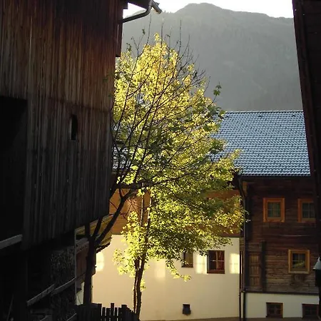 Farm stay Naflerhof Obertilliach